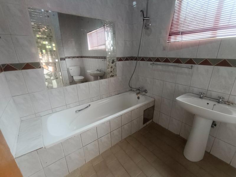 3 Bedroom Property for Sale in Annlin Gauteng