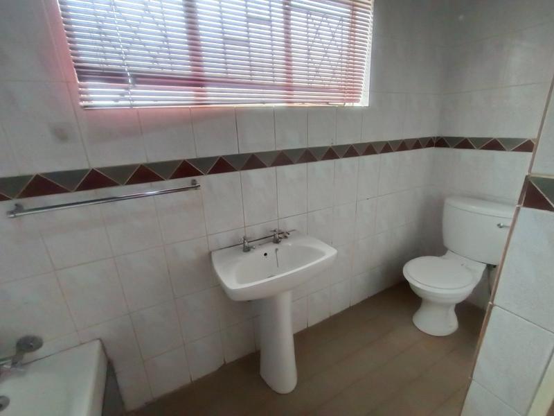 3 Bedroom Property for Sale in Annlin Gauteng