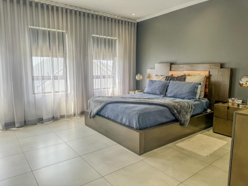 To Let 4 Bedroom Property for Rent in Pinehaven Gauteng