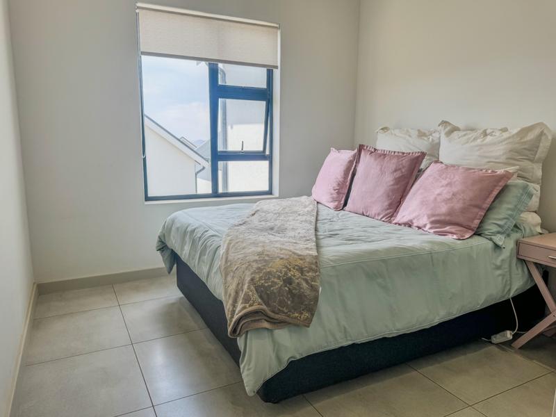 To Let 4 Bedroom Property for Rent in Pinehaven Gauteng