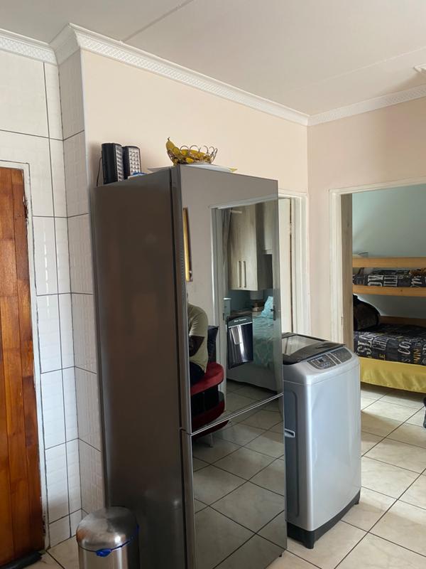 2 Bedroom Property for Sale in Fleurhof Gauteng