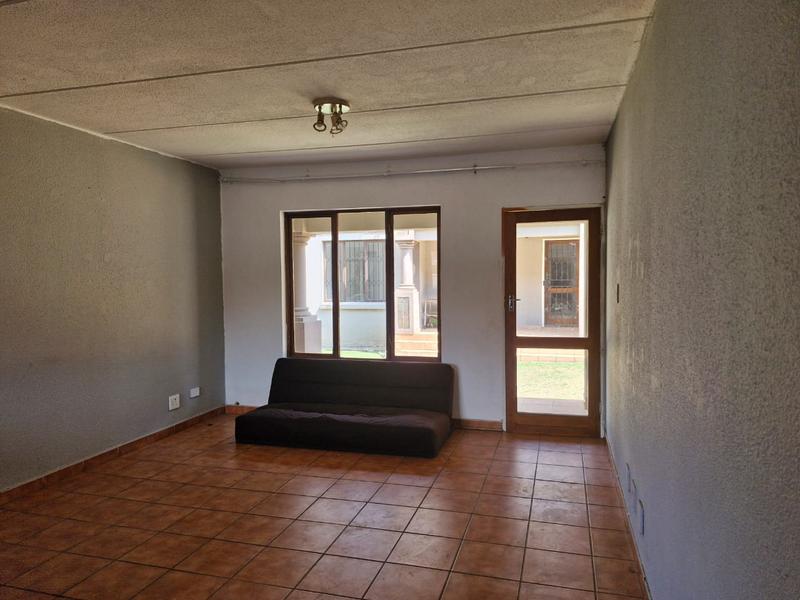 2 Bedroom Property for Sale in Helderwyk Gauteng