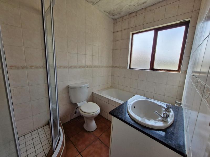 2 Bedroom Property for Sale in Helderwyk Gauteng