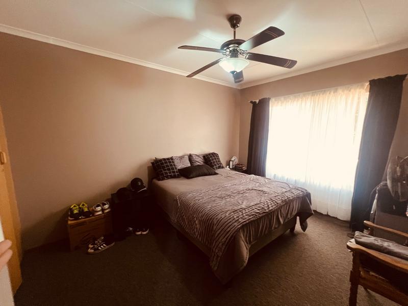 2 Bedroom Property for Sale in Ninapark Gauteng