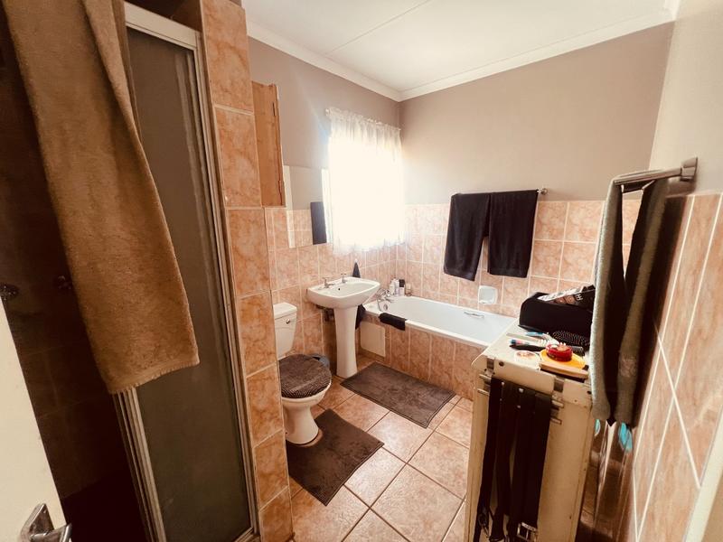 2 Bedroom Property for Sale in Ninapark Gauteng