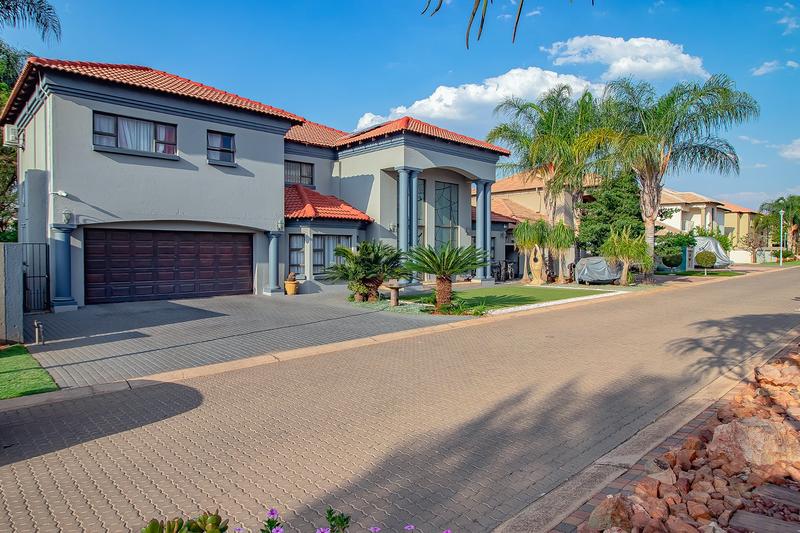 4 Bedroom Property for Sale in Rose Acres Estate Gauteng