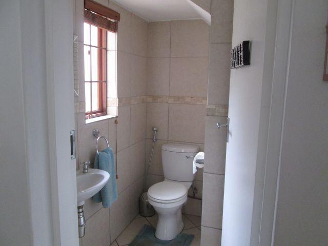 To Let 3 Bedroom Property for Rent in Barbeque Downs Gauteng