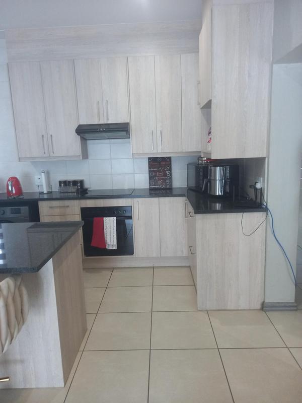 To Let 2 Bedroom Property for Rent in Victory Park Gauteng