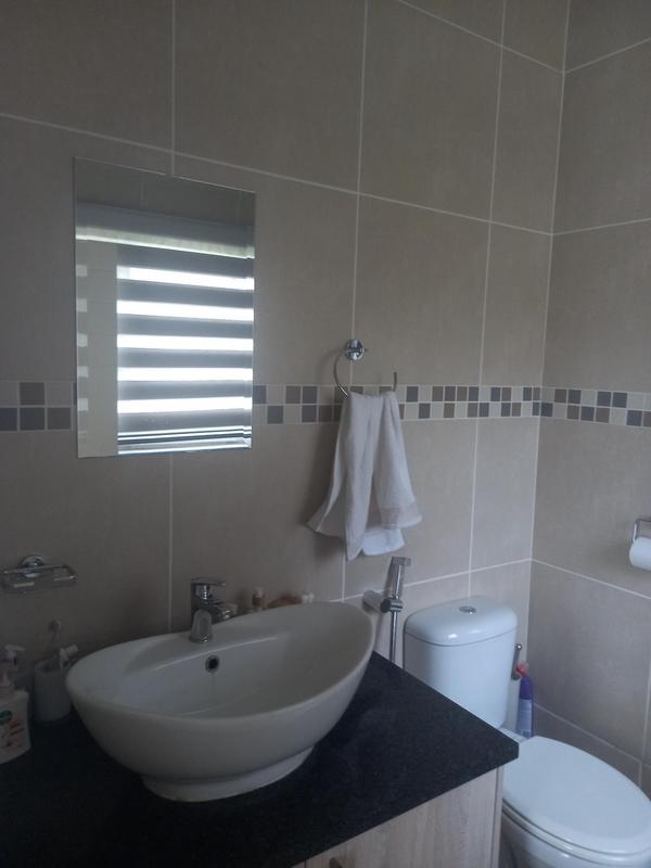 To Let 2 Bedroom Property for Rent in Victory Park Gauteng