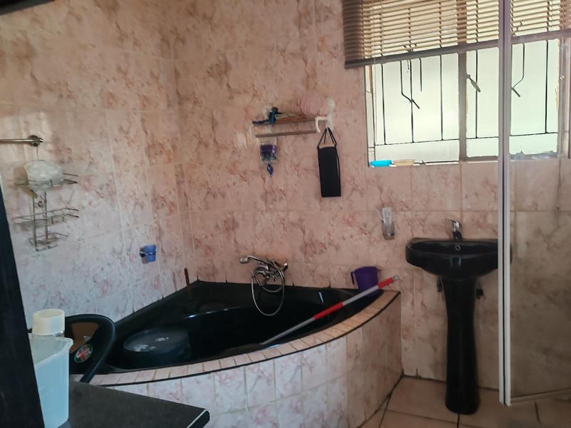 3 Bedroom Property for Sale in Lenasia South Gauteng