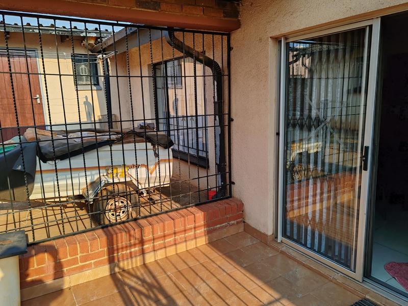 3 Bedroom Property for Sale in Lenasia South Gauteng