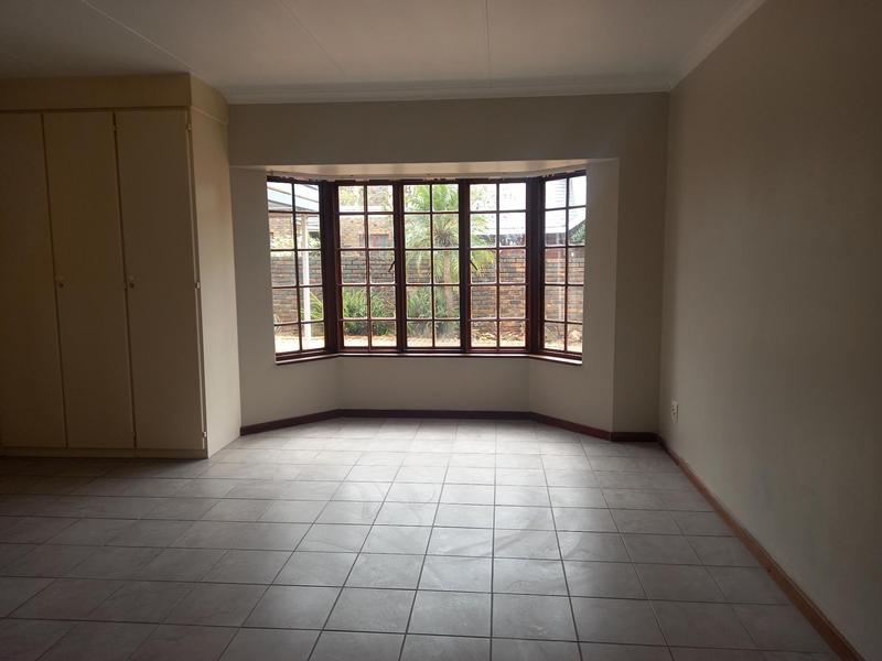 To Let 3 Bedroom Property for Rent in Lynnwood Gauteng