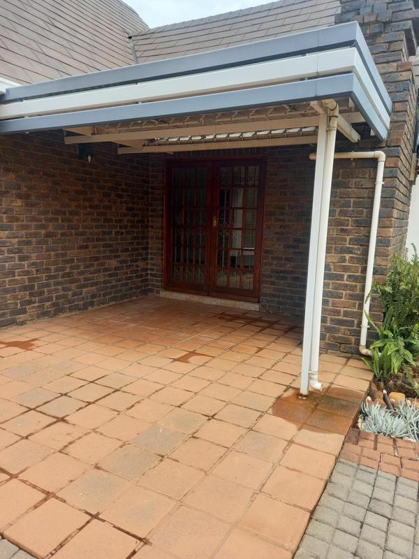 To Let 3 Bedroom Property for Rent in Lynnwood Gauteng