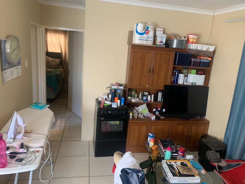 To Let 2 Bedroom Property for Rent in Clayville Gauteng