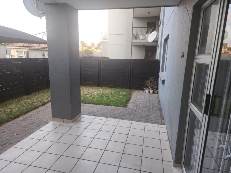 To Let 2 Bedroom Property for Rent in Bardene Gauteng