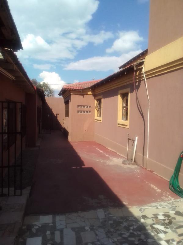 5 Bedroom Property for Sale in South Hills Gauteng