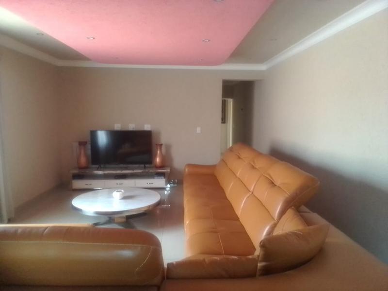 5 Bedroom Property for Sale in South Hills Gauteng