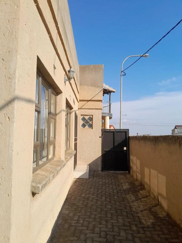 3 Bedroom Property for Sale in Dobsonville Gauteng