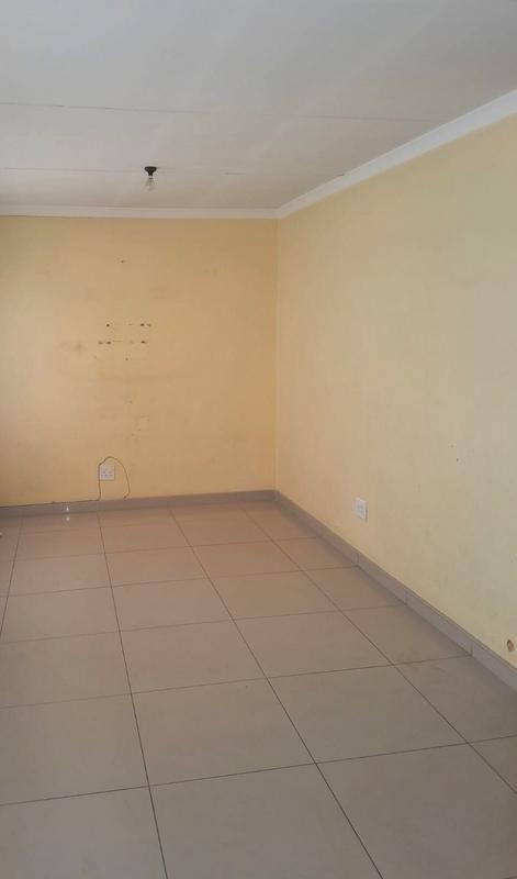 3 Bedroom Property for Sale in Dobsonville Gauteng