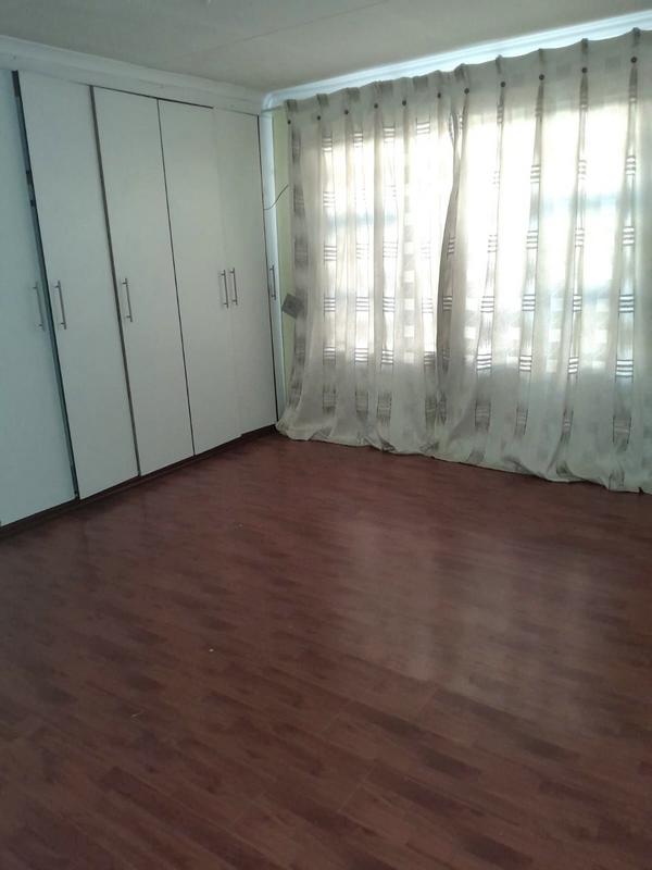 3 Bedroom Property for Sale in Dobsonville Gauteng