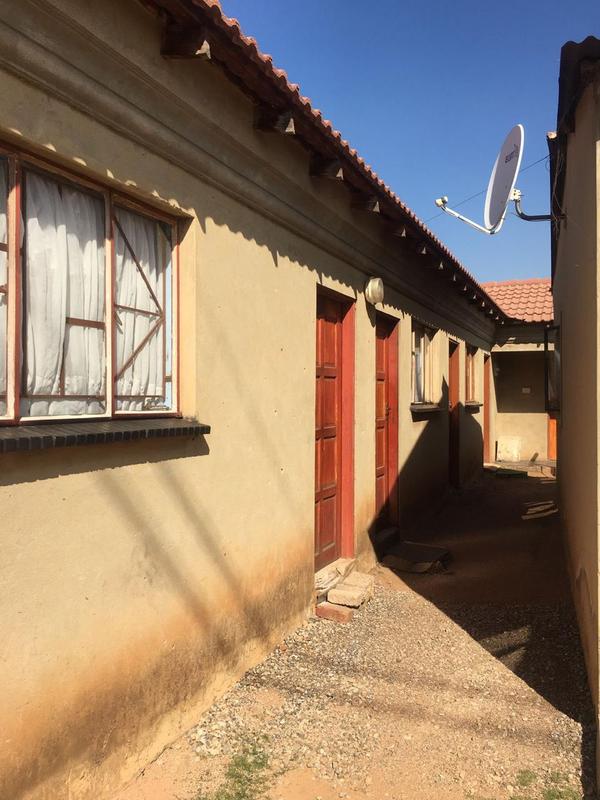 2 Bedroom Property for Sale in Phake Gauteng