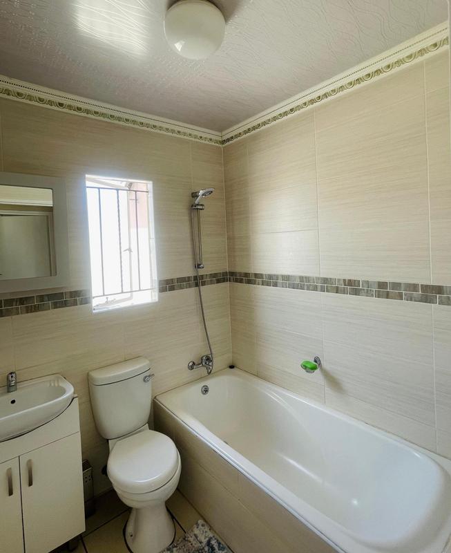 2 Bedroom Property for Sale in Daveyton Gauteng