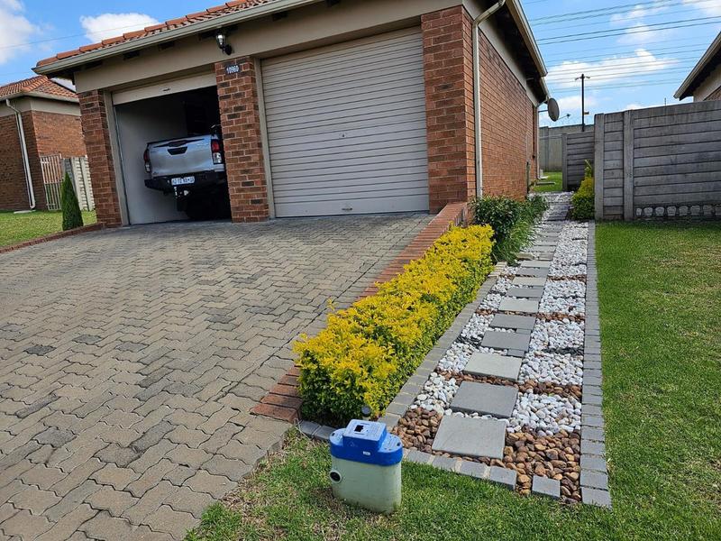 3 Bedroom Property for Sale in Thatch Hill Estate Gauteng