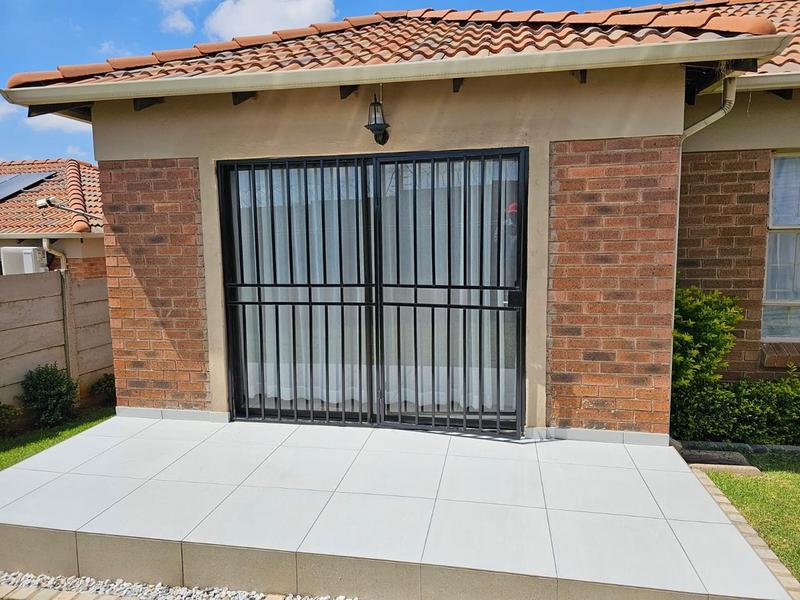 3 Bedroom Property for Sale in Thatch Hill Estate Gauteng