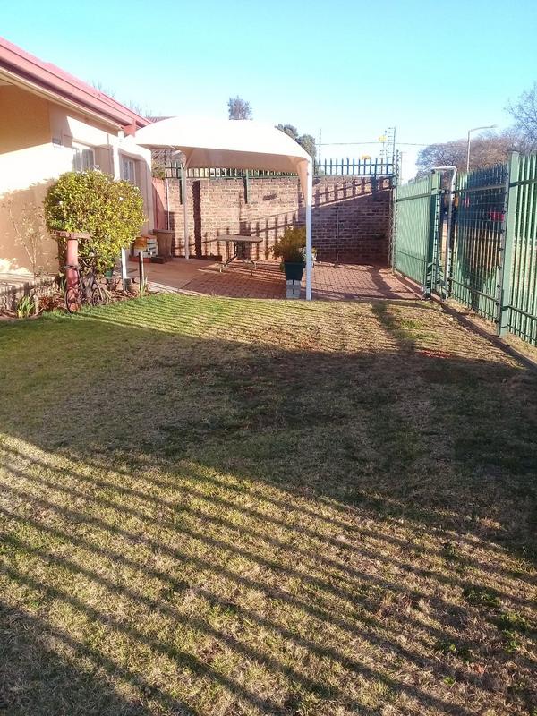 To Let 1 Bedroom Property for Rent in Rant En Dal Gauteng