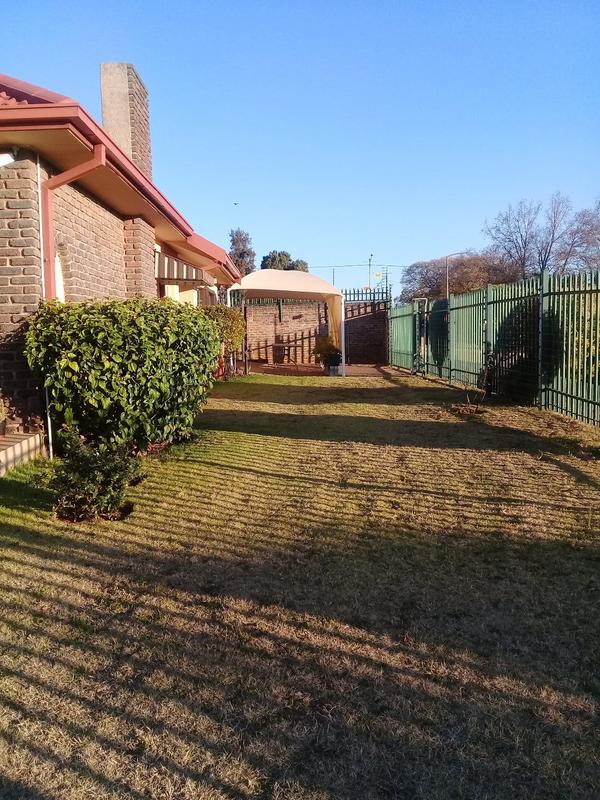 To Let 1 Bedroom Property for Rent in Rant En Dal Gauteng