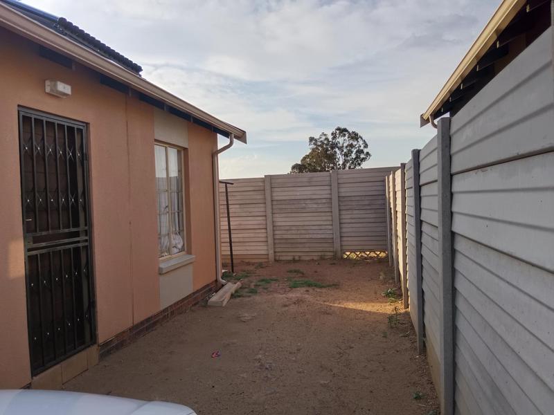 2 Bedroom Property for Sale in Sky City Gauteng