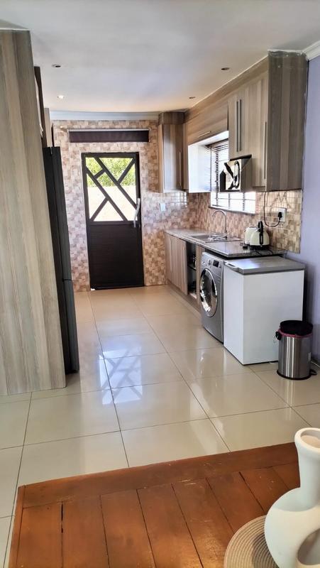 To Let 3 Bedroom Property for Rent in Glen Ridge Gauteng