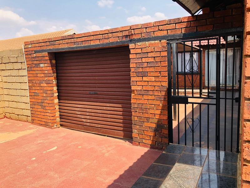 3 Bedroom Property for Sale in Vosloorus Gauteng