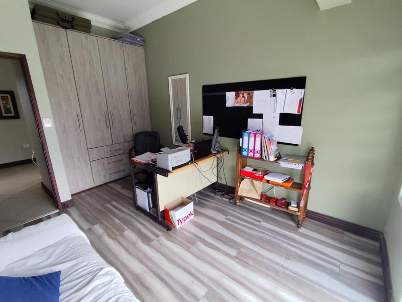 To Let 4 Bedroom Property for Rent in Midstream Ridge Gauteng