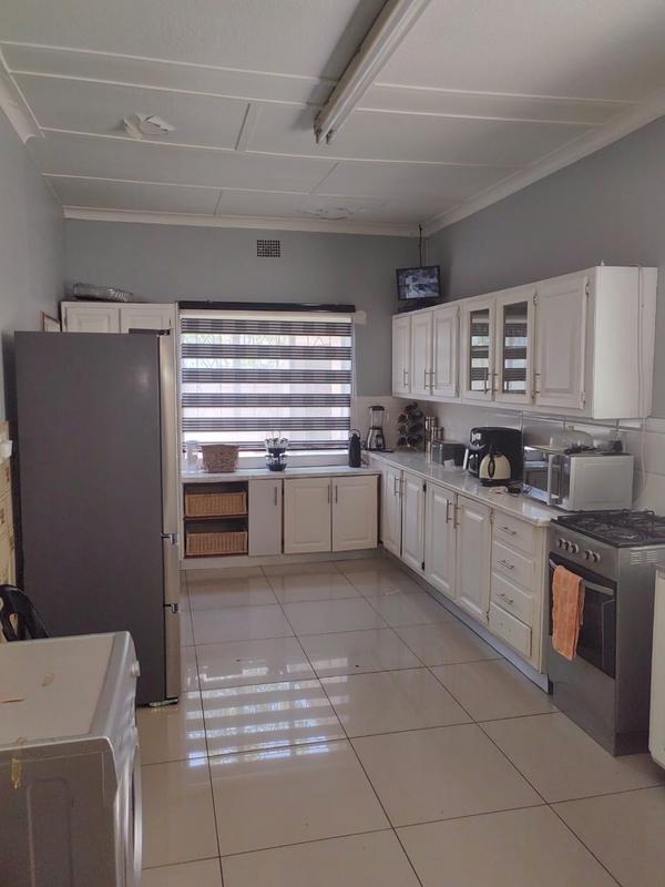 3 Bedroom Property for Sale in Robertsham Gauteng