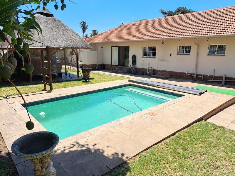 4 Bedroom Property for Sale in Magalieskruin Gauteng