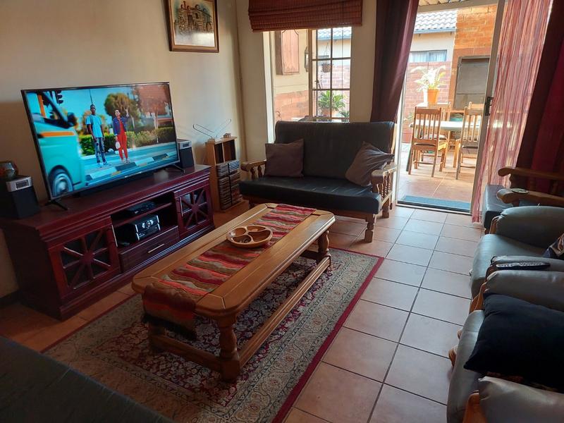 2 Bedroom Property for Sale in Montana Gauteng