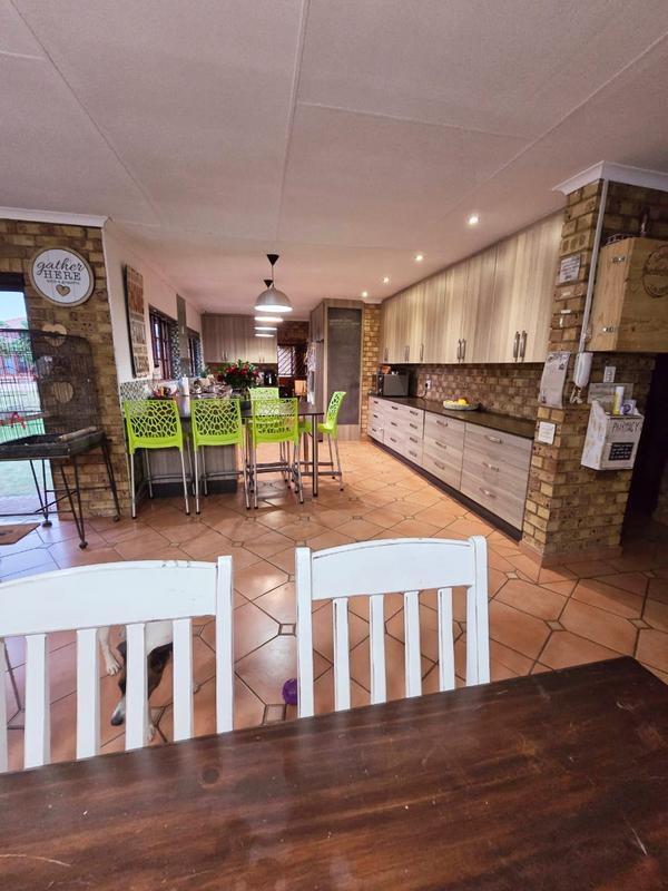 6 Bedroom Property for Sale in Montana Gauteng