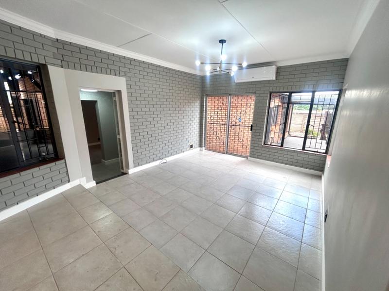 5 Bedroom Property for Sale in Montana Park Gauteng