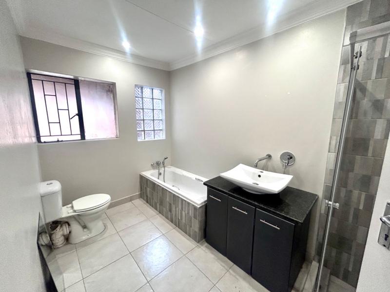 5 Bedroom Property for Sale in Montana Park Gauteng