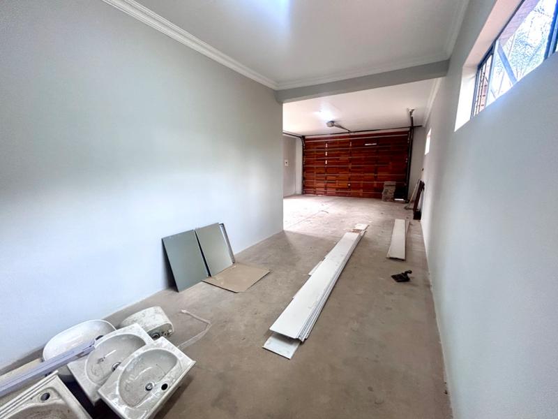 5 Bedroom Property for Sale in Montana Park Gauteng