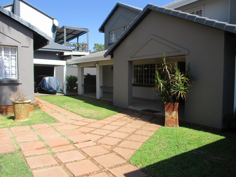 5 Bedroom Property for Sale in Montana Park Gauteng