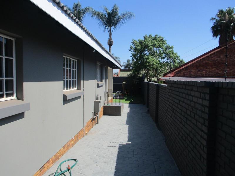 5 Bedroom Property for Sale in Montana Park Gauteng