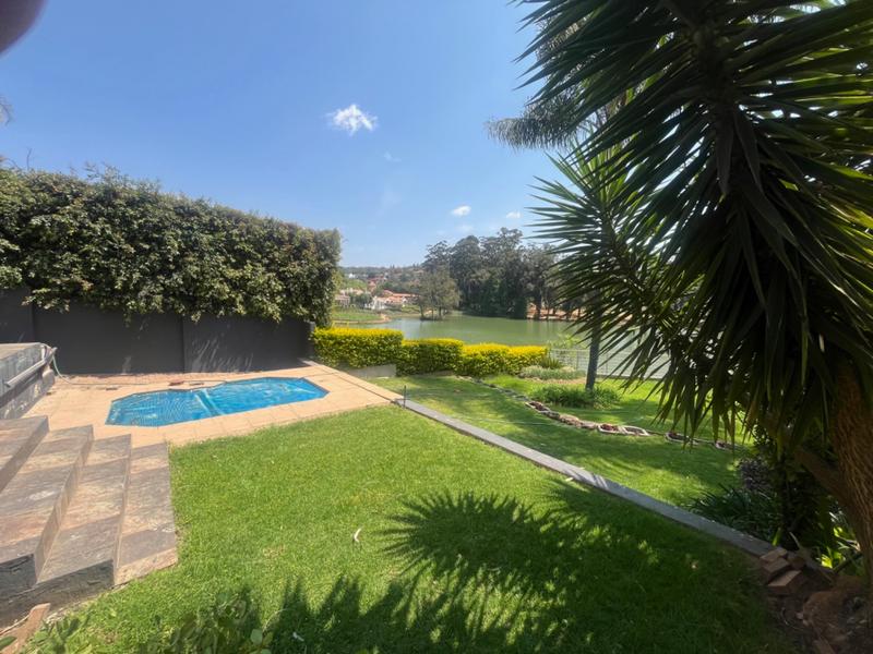 To Let 4 Bedroom Property for Rent in Waterkloof A H Gauteng