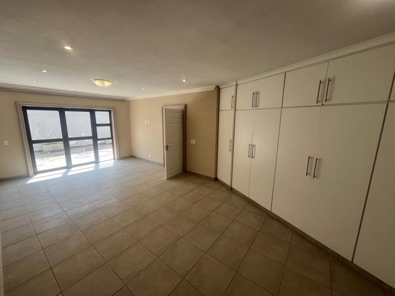 To Let 4 Bedroom Property for Rent in Waterkloof A H Gauteng