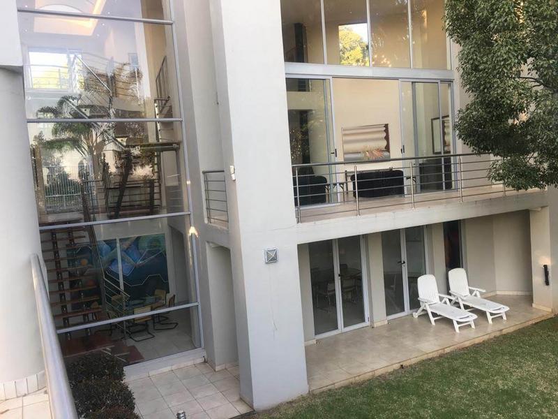 To Let 5 Bedroom Property for Rent in Waterkloof Ridge Gauteng