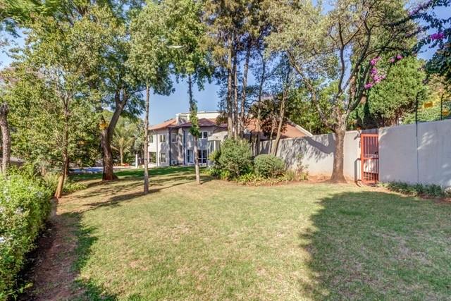 To Let 5 Bedroom Property for Rent in Bryanston Gauteng