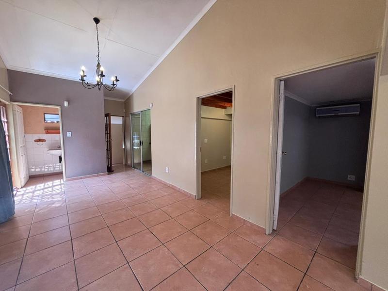 4 Bedroom Property for Sale in Florida Hills Gauteng