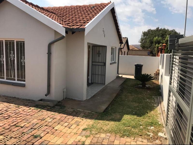 3 Bedroom Property for Sale in Lotus Gardens Gauteng