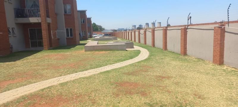 2 Bedroom Property for Sale in Esther Park Gauteng